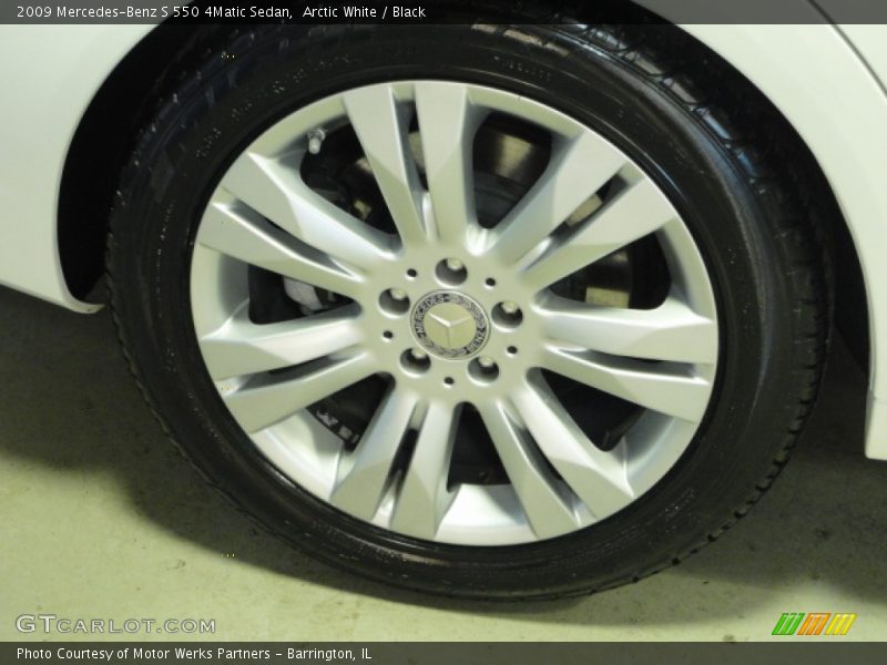 Arctic White / Black 2009 Mercedes-Benz S 550 4Matic Sedan
