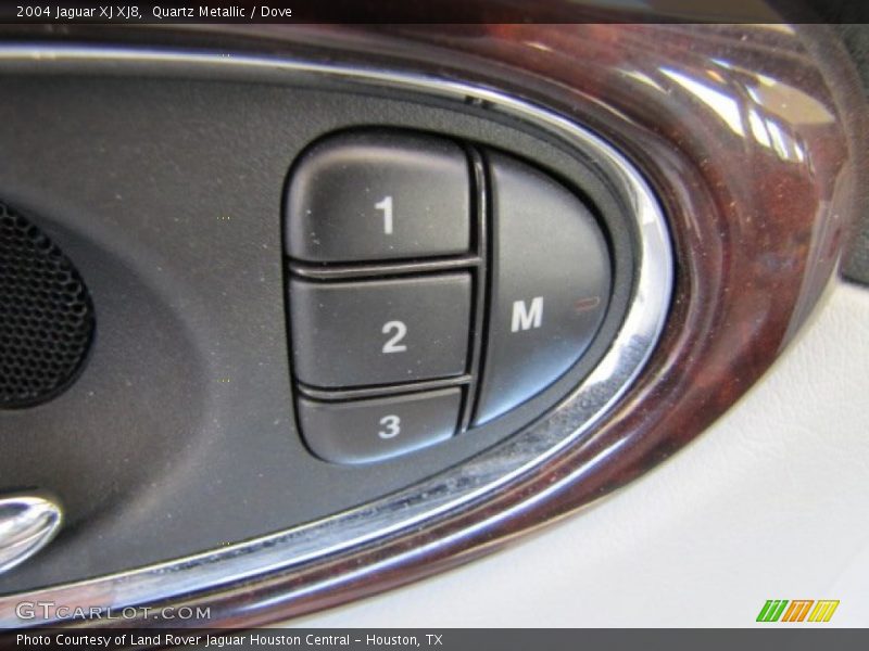 Quartz Metallic / Dove 2004 Jaguar XJ XJ8