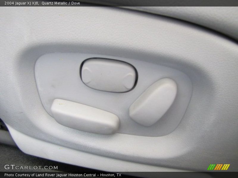 Quartz Metallic / Dove 2004 Jaguar XJ XJ8