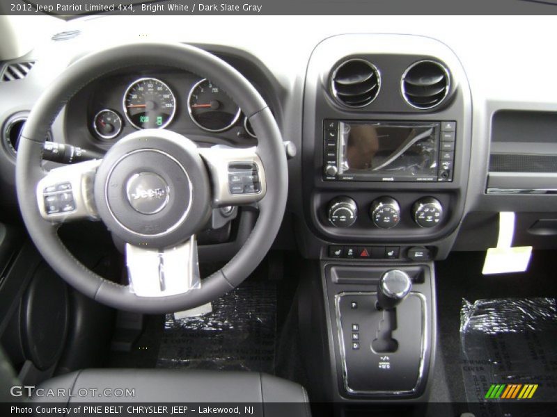 Bright White / Dark Slate Gray 2012 Jeep Patriot Limited 4x4