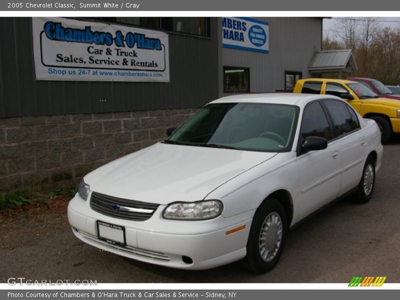 Summit White / Gray 2005 Chevrolet Classic
