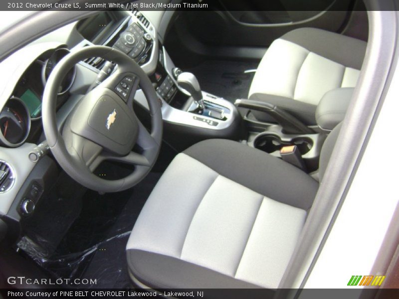 Summit White / Jet Black/Medium Titanium 2012 Chevrolet Cruze LS