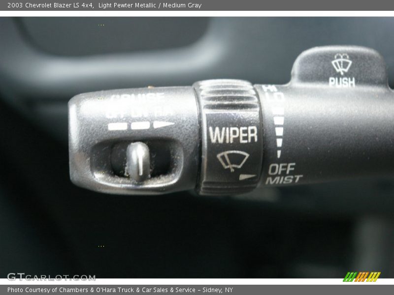 Light Pewter Metallic / Medium Gray 2003 Chevrolet Blazer LS 4x4