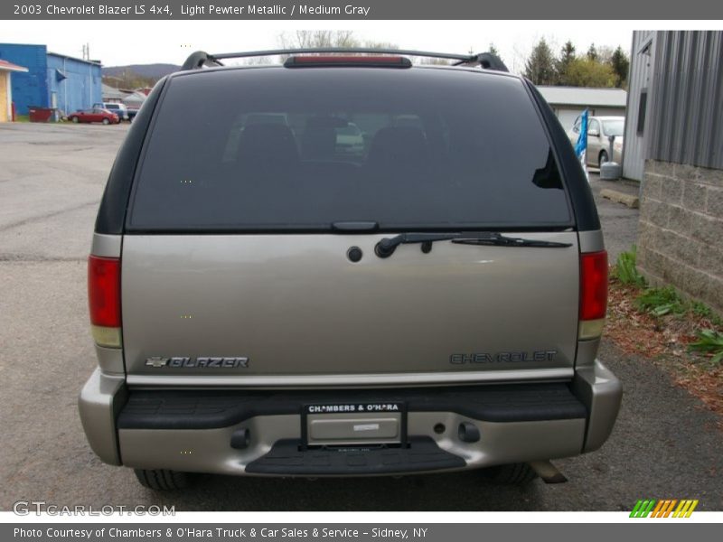 Light Pewter Metallic / Medium Gray 2003 Chevrolet Blazer LS 4x4
