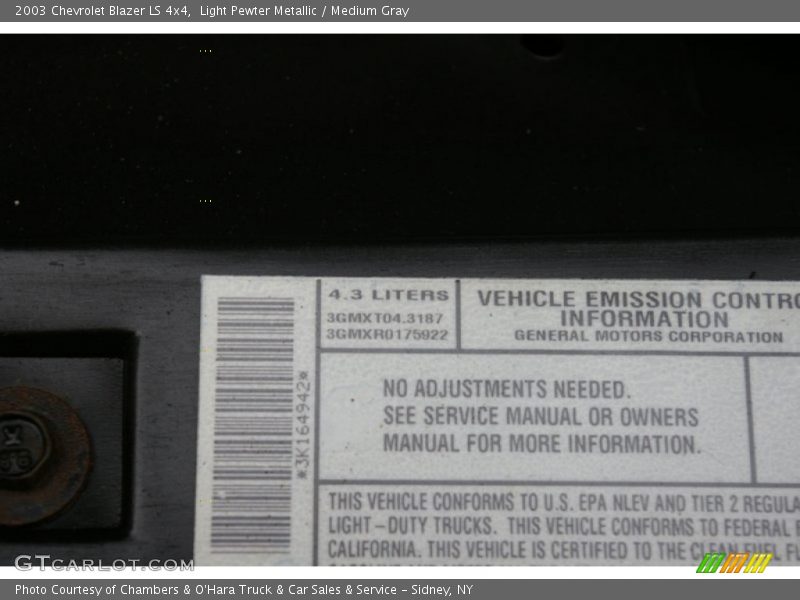 Light Pewter Metallic / Medium Gray 2003 Chevrolet Blazer LS 4x4