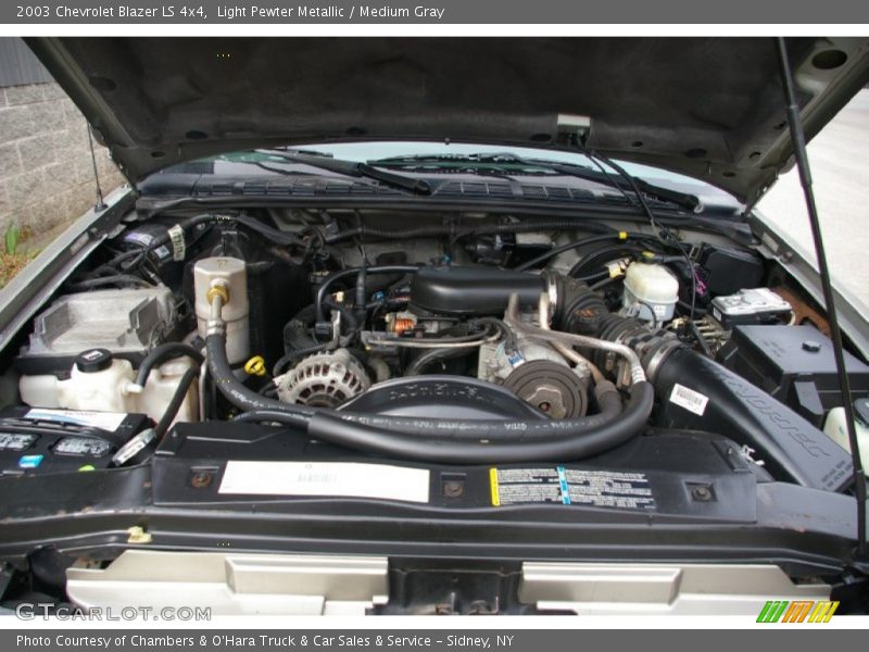 Light Pewter Metallic / Medium Gray 2003 Chevrolet Blazer LS 4x4