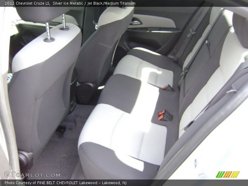 Silver Ice Metallic / Jet Black/Medium Titanium 2012 Chevrolet Cruze LS