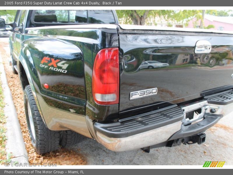 Black / Tan 2005 Ford F350 Super Duty Lariat Crew Cab 4x4 Dually