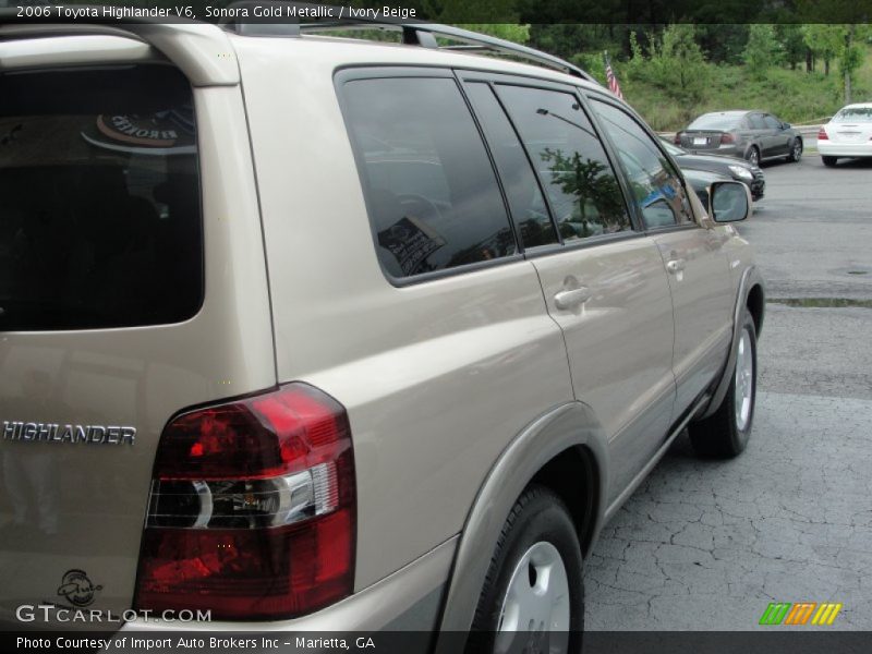Sonora Gold Metallic / Ivory Beige 2006 Toyota Highlander V6
