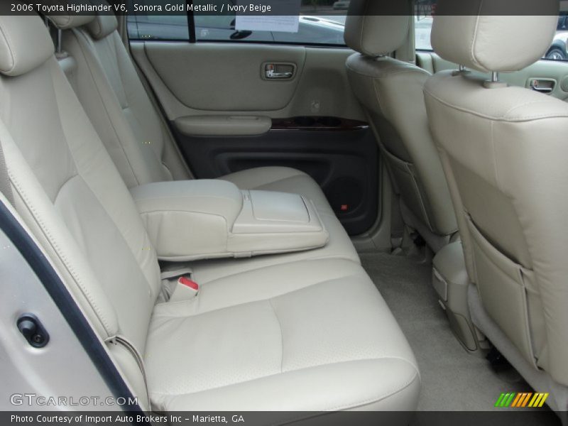 Sonora Gold Metallic / Ivory Beige 2006 Toyota Highlander V6