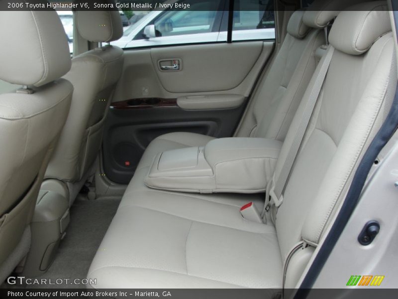 Sonora Gold Metallic / Ivory Beige 2006 Toyota Highlander V6