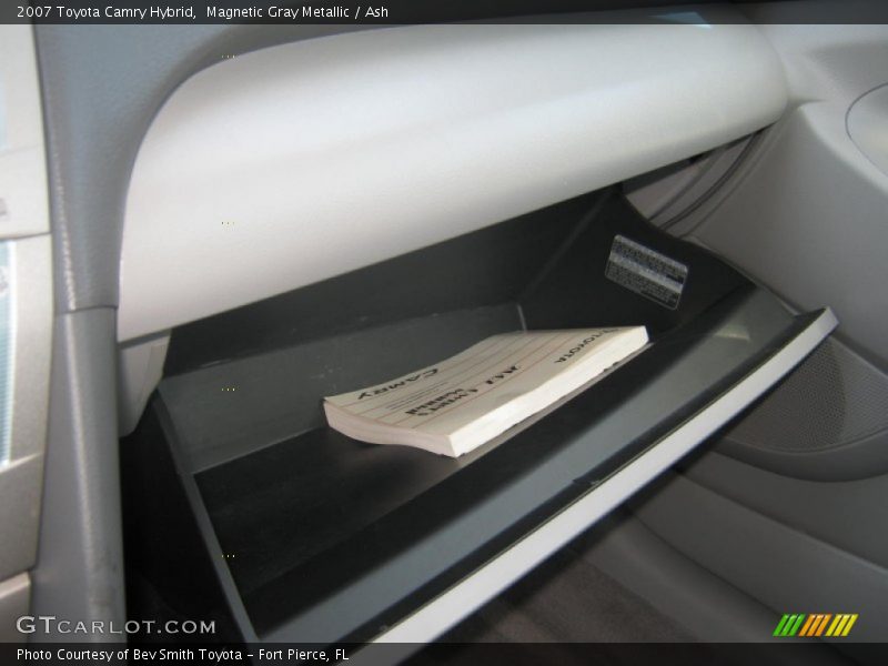 Magnetic Gray Metallic / Ash 2007 Toyota Camry Hybrid