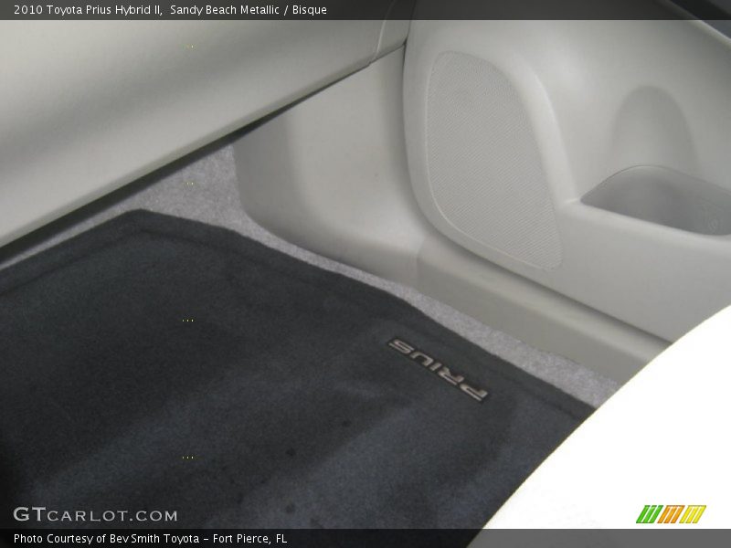 Sandy Beach Metallic / Bisque 2010 Toyota Prius Hybrid II