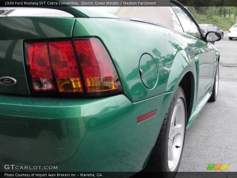 Electric Green Metallic / Medium Parchment 1999 Ford Mustang SVT Cobra Convertible