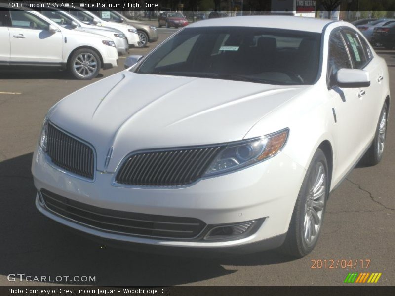 White Platinum / Light Dune 2013 Lincoln MKS AWD
