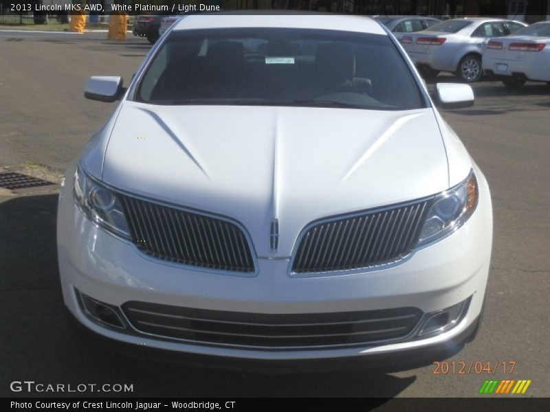 White Platinum / Light Dune 2013 Lincoln MKS AWD