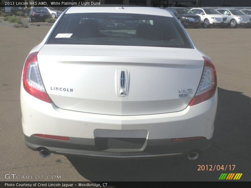 White Platinum / Light Dune 2013 Lincoln MKS AWD