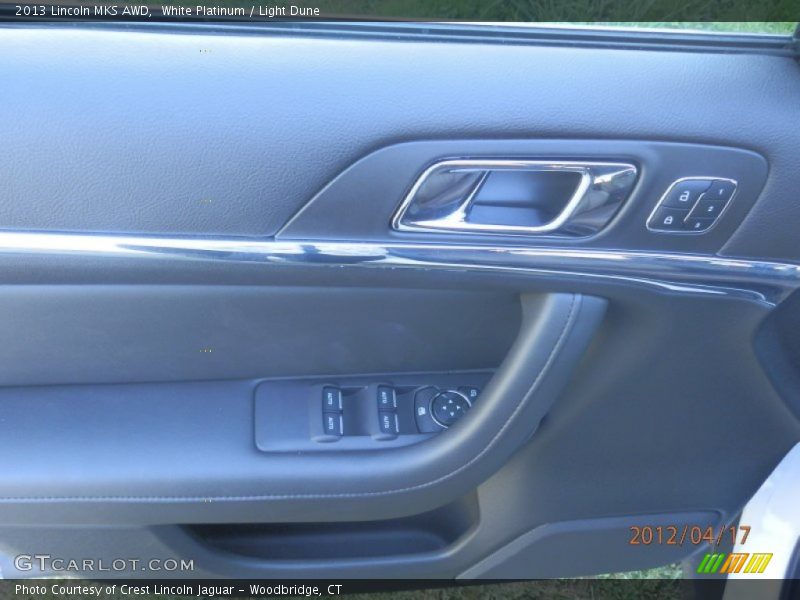 White Platinum / Light Dune 2013 Lincoln MKS AWD