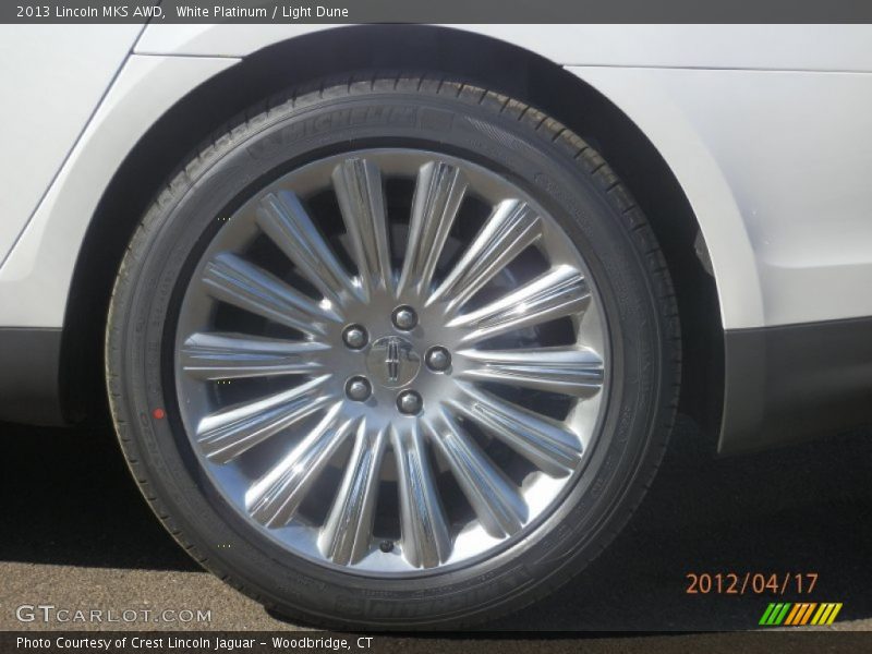 White Platinum / Light Dune 2013 Lincoln MKS AWD