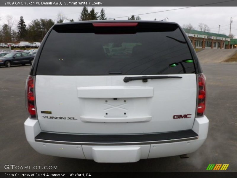 Summit White / Ebony 2009 GMC Yukon XL Denali AWD