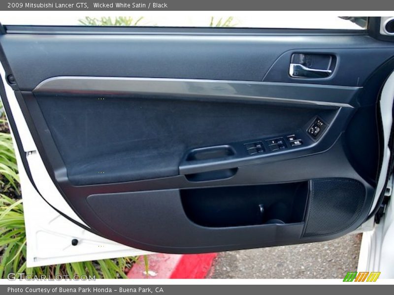 Wicked White Satin / Black 2009 Mitsubishi Lancer GTS