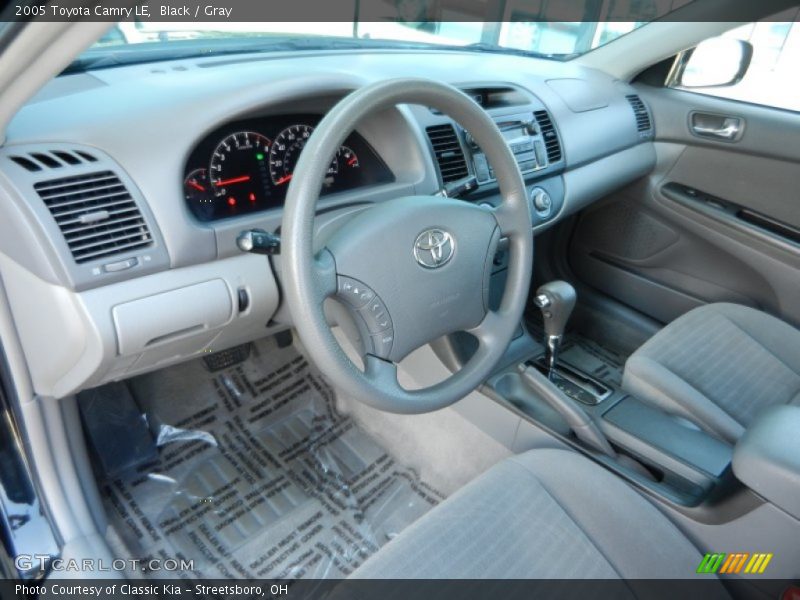 Black / Gray 2005 Toyota Camry LE