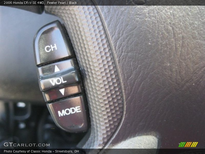 Pewter Pearl / Black 2006 Honda CR-V SE 4WD
