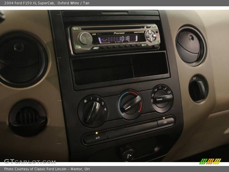 Oxford White / Tan 2004 Ford F150 XL SuperCab