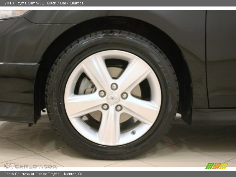 Black / Dark Charcoal 2010 Toyota Camry SE