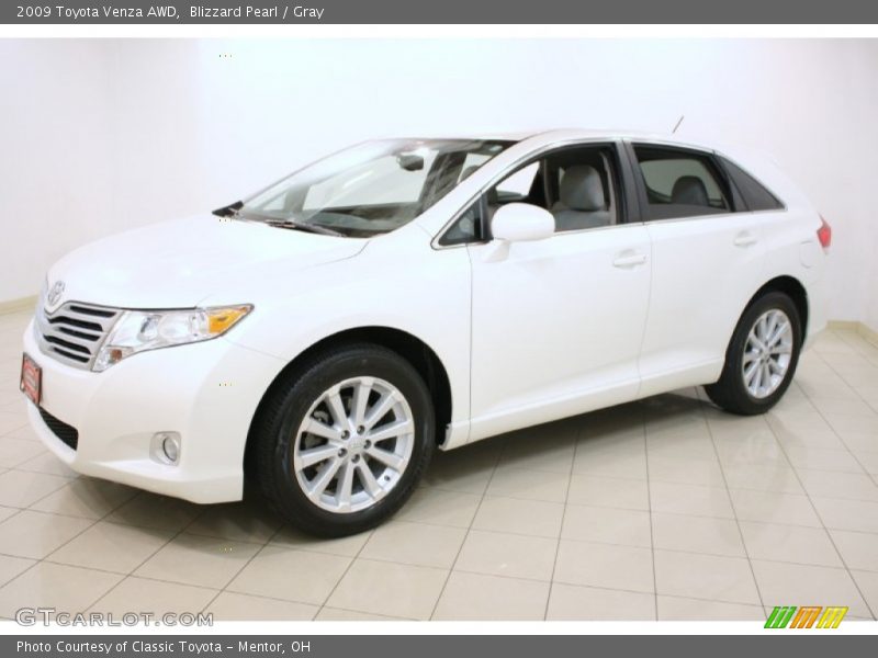 Blizzard Pearl / Gray 2009 Toyota Venza AWD