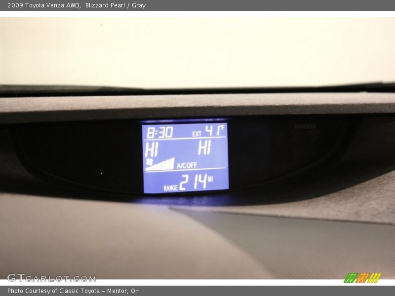 Blizzard Pearl / Gray 2009 Toyota Venza AWD