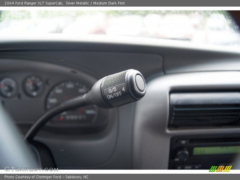 Silver Metallic / Medium Dark Flint 2004 Ford Ranger XLT SuperCab