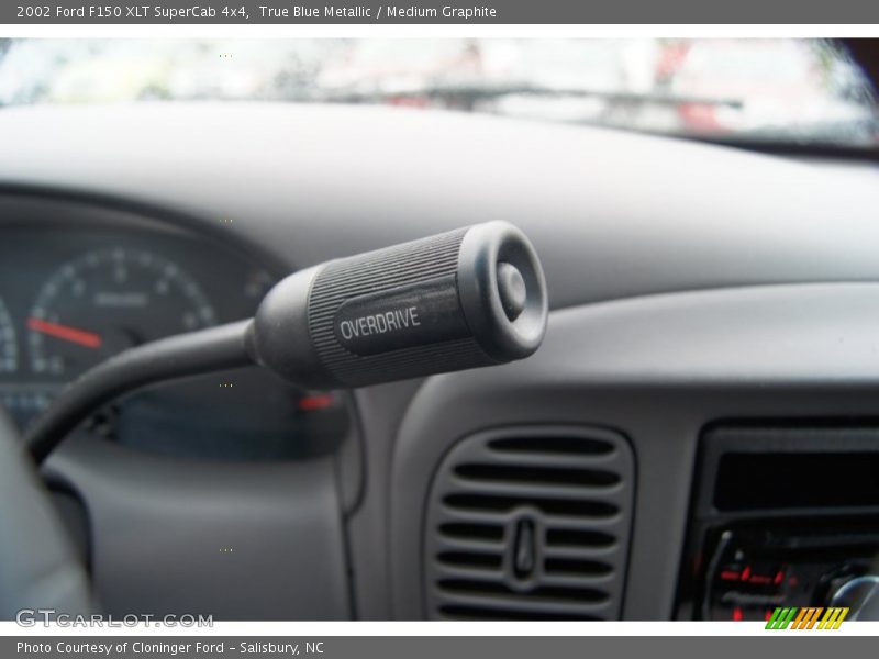 True Blue Metallic / Medium Graphite 2002 Ford F150 XLT SuperCab 4x4