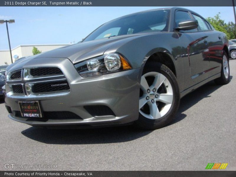 Tungsten Metallic / Black 2011 Dodge Charger SE