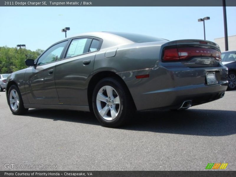 Tungsten Metallic / Black 2011 Dodge Charger SE