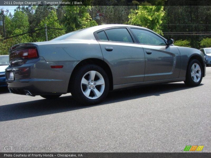 Tungsten Metallic / Black 2011 Dodge Charger SE