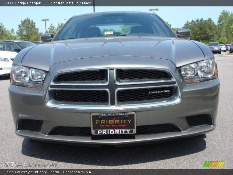 Tungsten Metallic / Black 2011 Dodge Charger SE