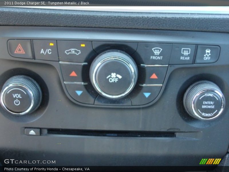 Tungsten Metallic / Black 2011 Dodge Charger SE