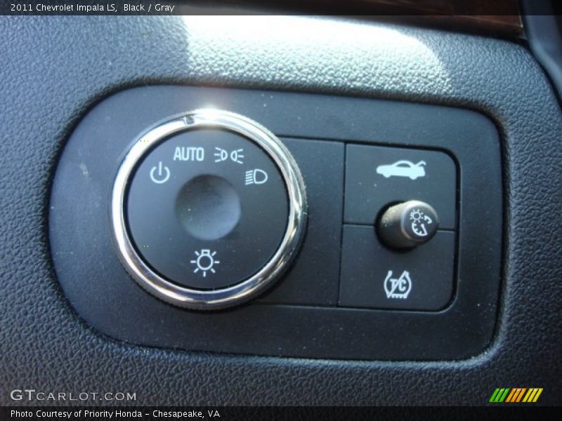 Black / Gray 2011 Chevrolet Impala LS