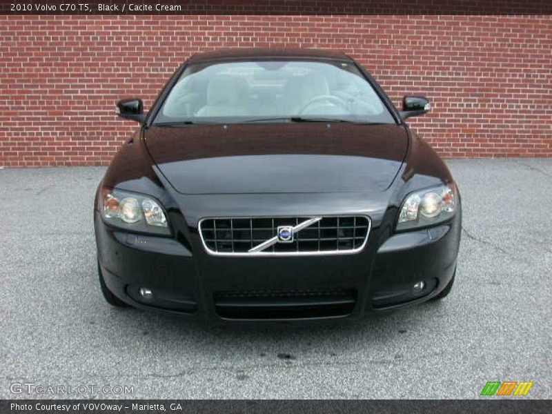 Black / Cacite Cream 2010 Volvo C70 T5