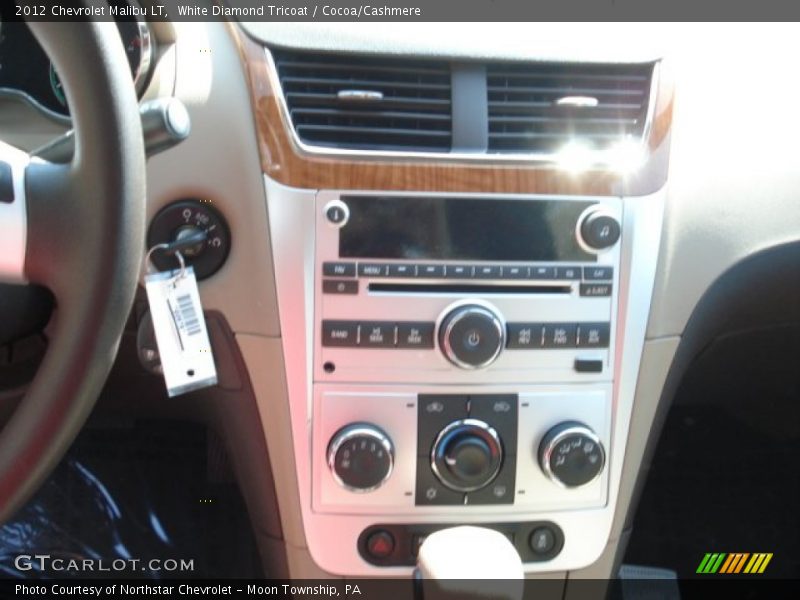 White Diamond Tricoat / Cocoa/Cashmere 2012 Chevrolet Malibu LT
