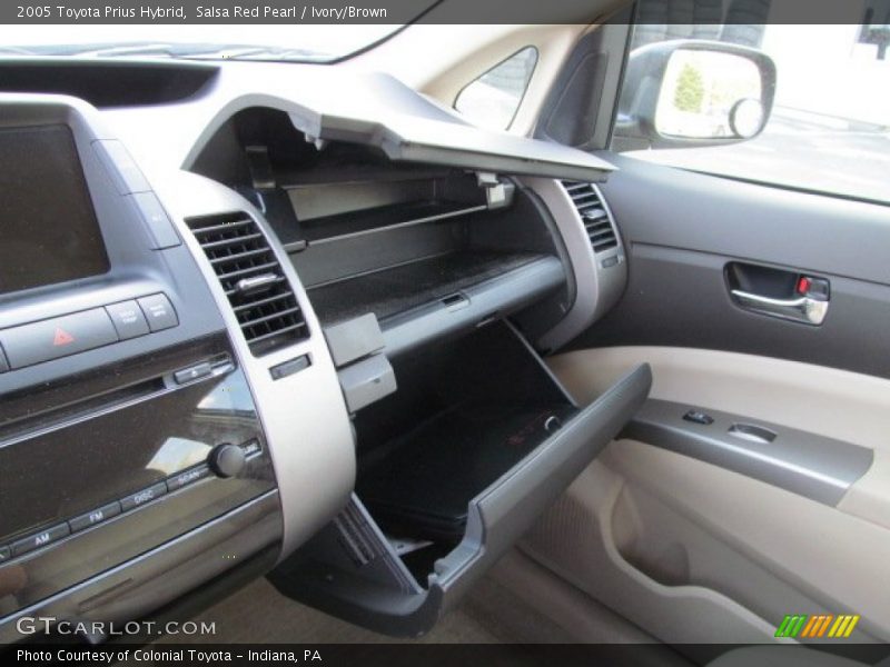 Salsa Red Pearl / Ivory/Brown 2005 Toyota Prius Hybrid