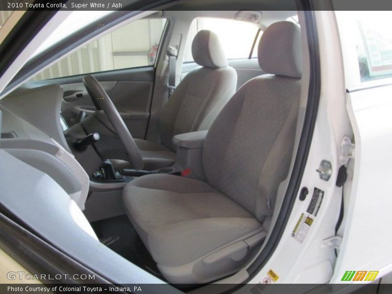 Super White / Ash 2010 Toyota Corolla