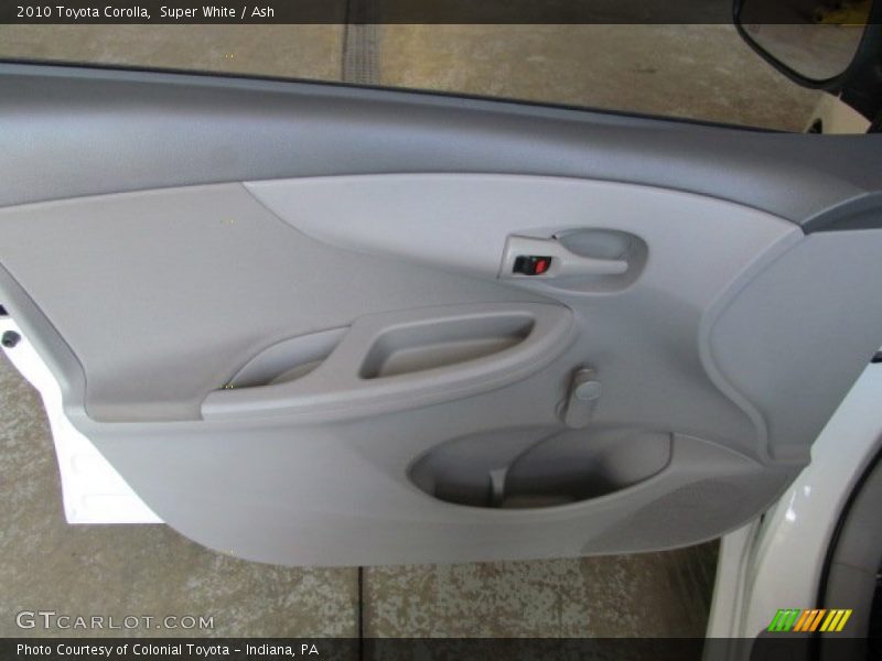 Super White / Ash 2010 Toyota Corolla