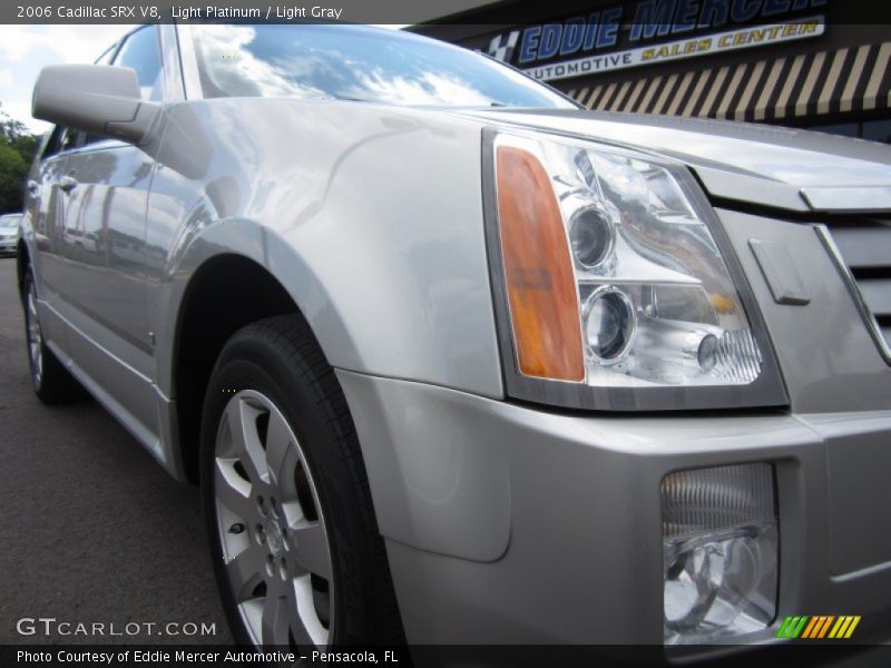 Light Platinum / Light Gray 2006 Cadillac SRX V8