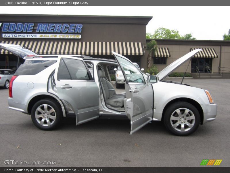 Light Platinum / Light Gray 2006 Cadillac SRX V8