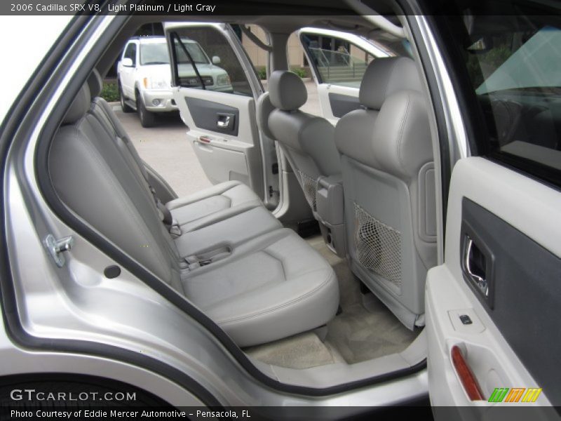 Light Platinum / Light Gray 2006 Cadillac SRX V8