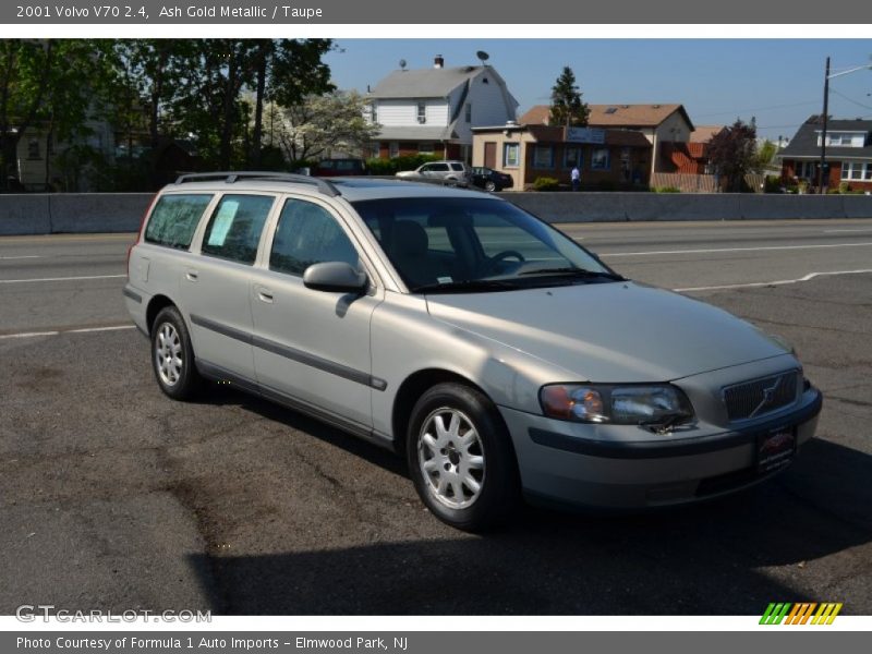 Ash Gold Metallic / Taupe 2001 Volvo V70 2.4