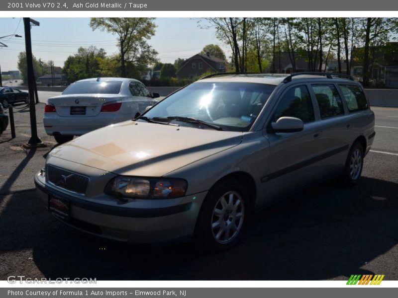 Ash Gold Metallic / Taupe 2001 Volvo V70 2.4