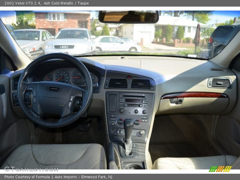 Ash Gold Metallic / Taupe 2001 Volvo V70 2.4